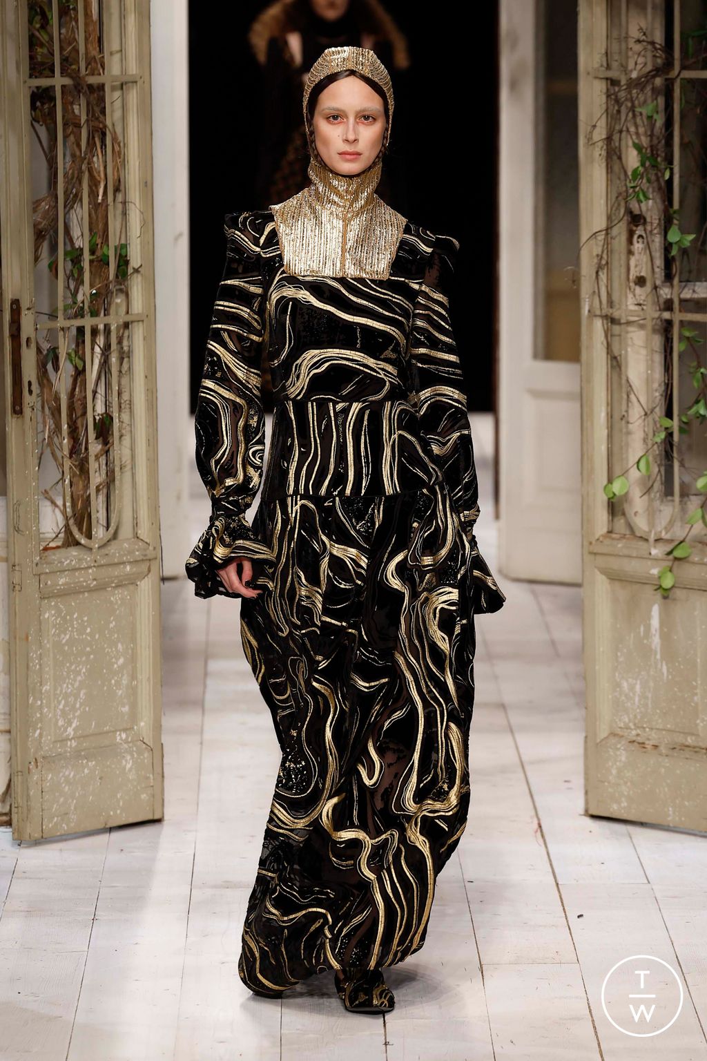Fashion Week Milan Fall/Winter 2024 look 29 from the Antonio Marras collection womenswear