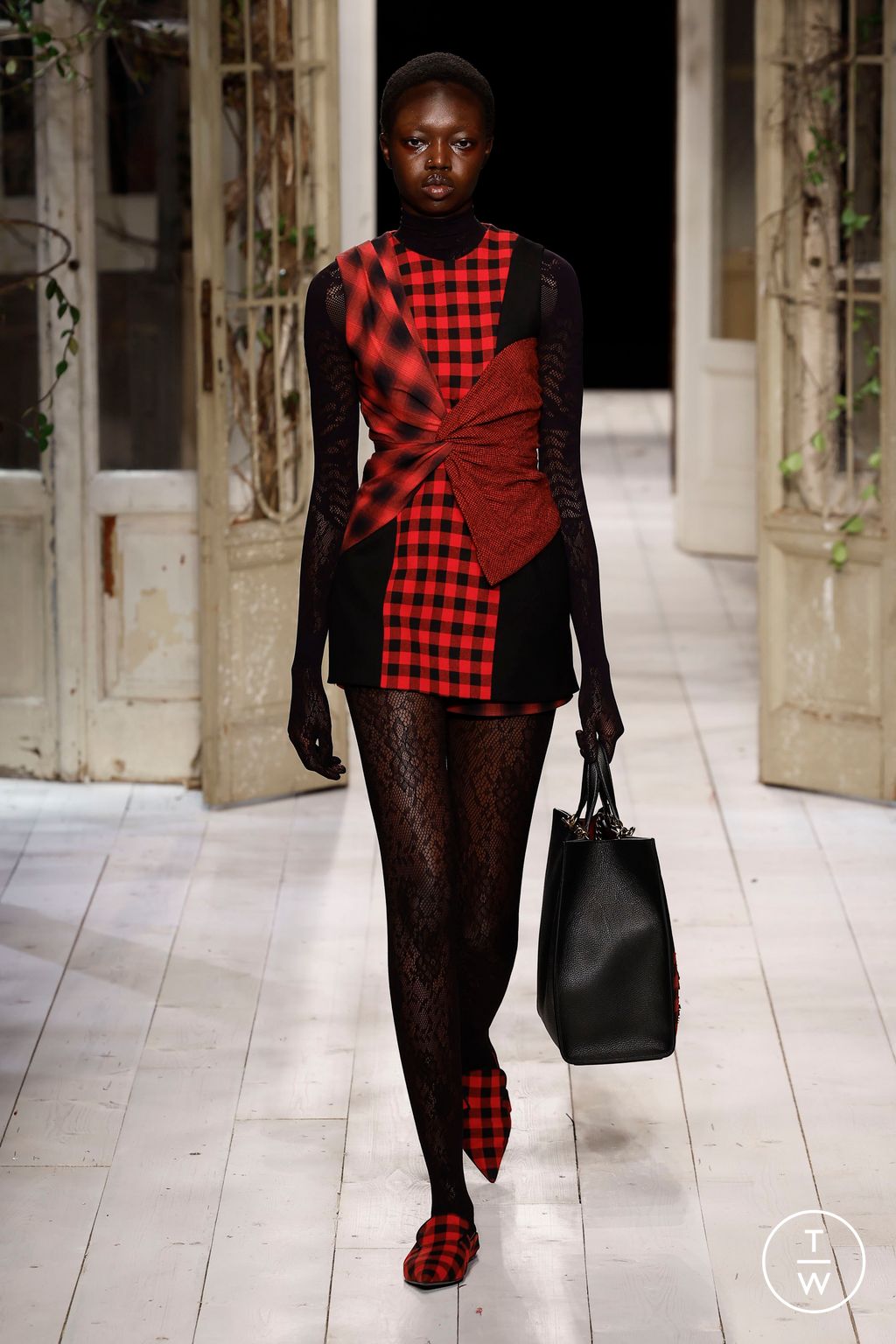 Fashion Week Milan Fall/Winter 2024 look 35 de la collection Antonio Marras womenswear