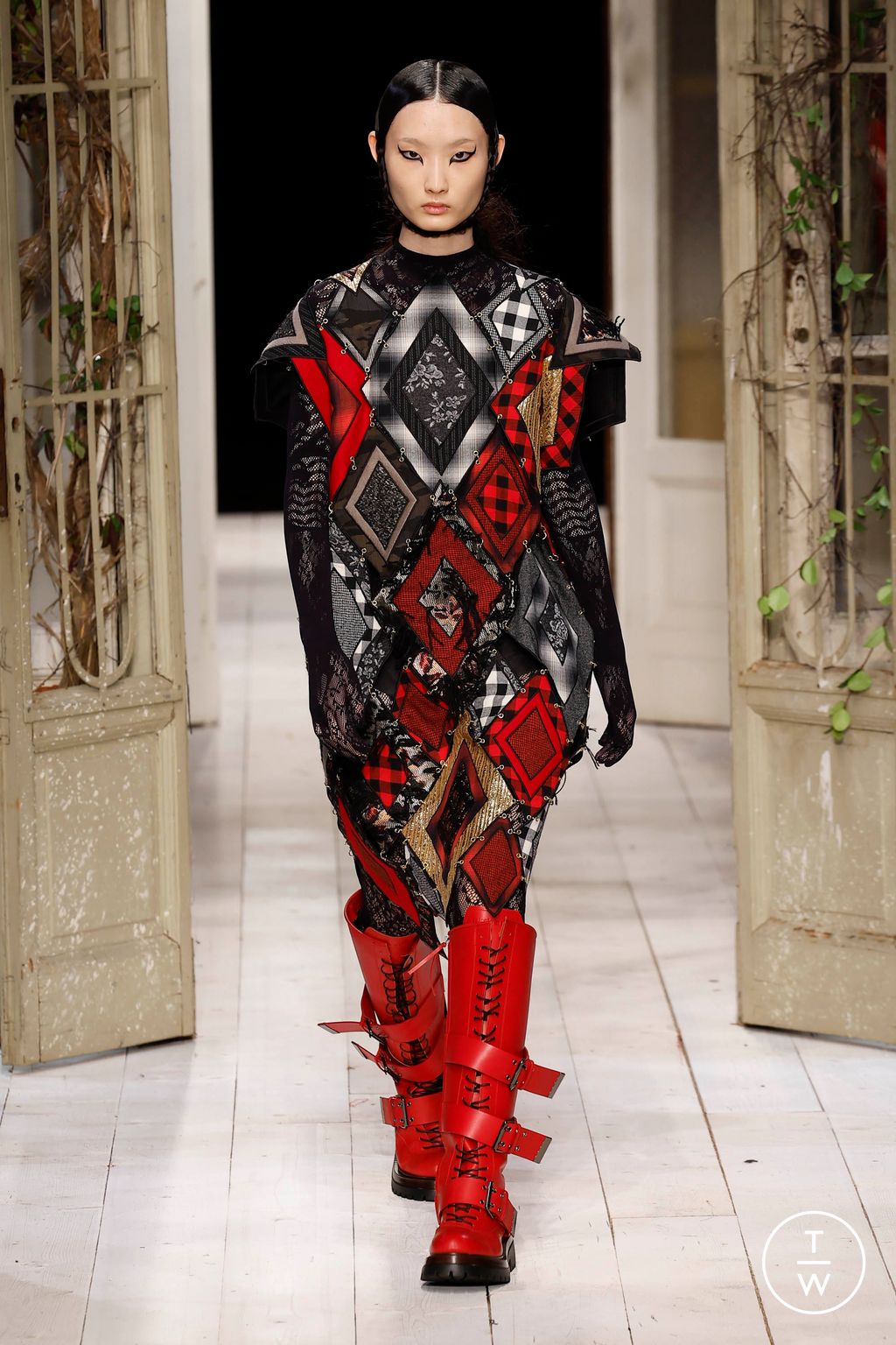 Fashion Week Milan Fall/Winter 2024 look 39 from the Antonio Marras collection womenswear