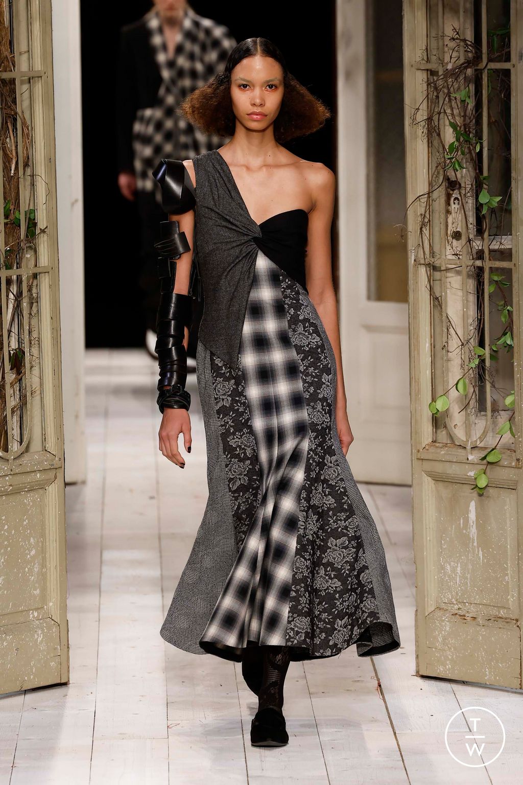 Fashion Week Milan Fall/Winter 2024 look 49 from the Antonio Marras collection 女装