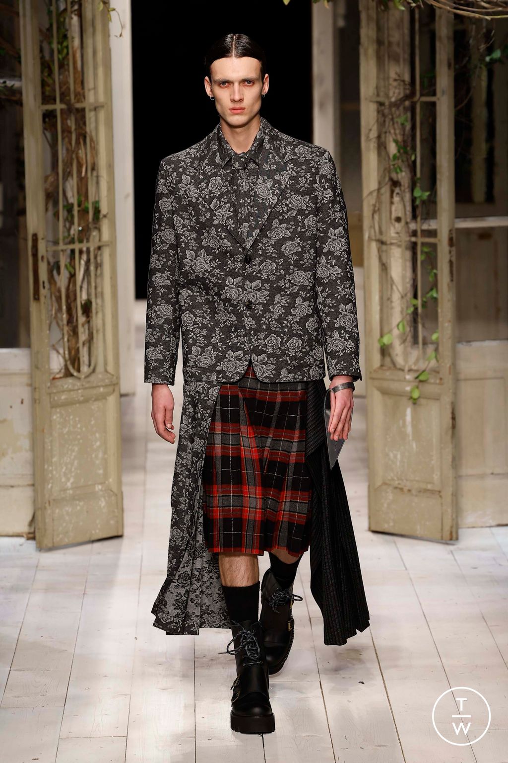 Fashion Week Milan Fall/Winter 2024 look 51 from the Antonio Marras collection 女装