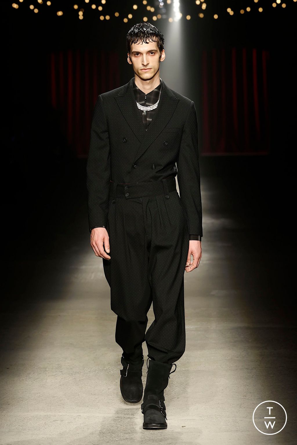 Fashion Week Milan Fall/Winter 2025 look 4 from the Antonio Marras collection 女装