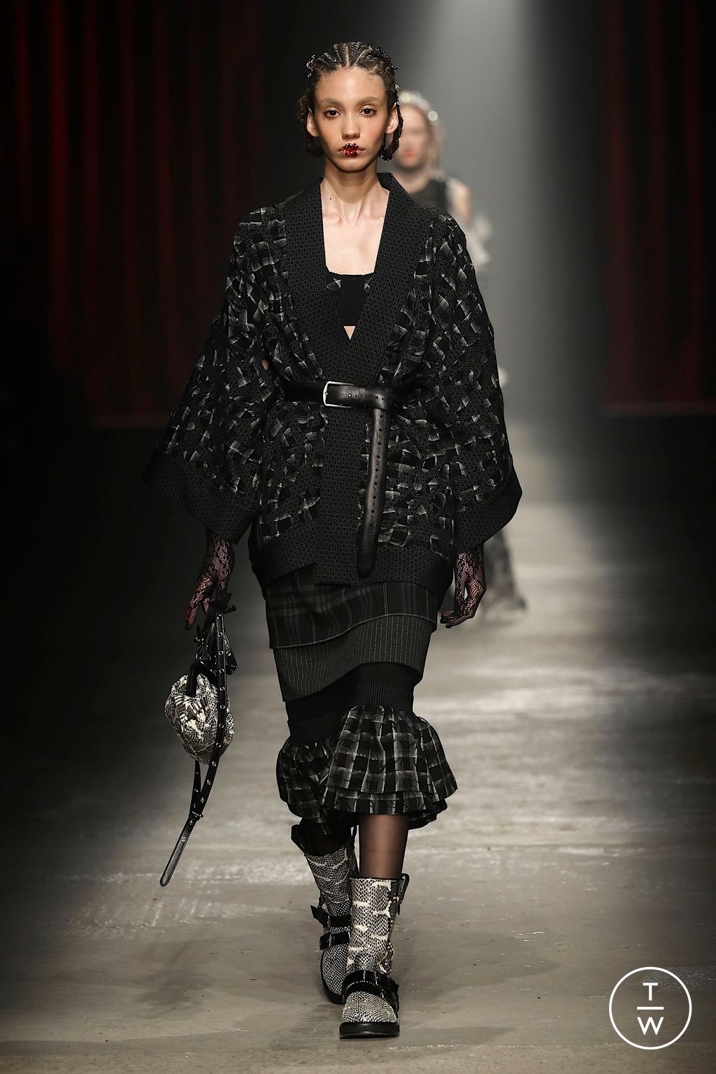 Fashion Week Milan Fall/Winter 2025 look 20 from the Antonio Marras collection 女装