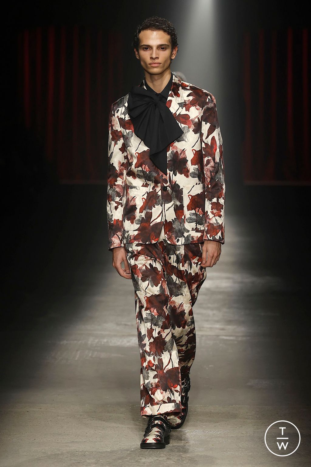 Fashion Week Milan Fall/Winter 2025 look 41 from the Antonio Marras collection 女装