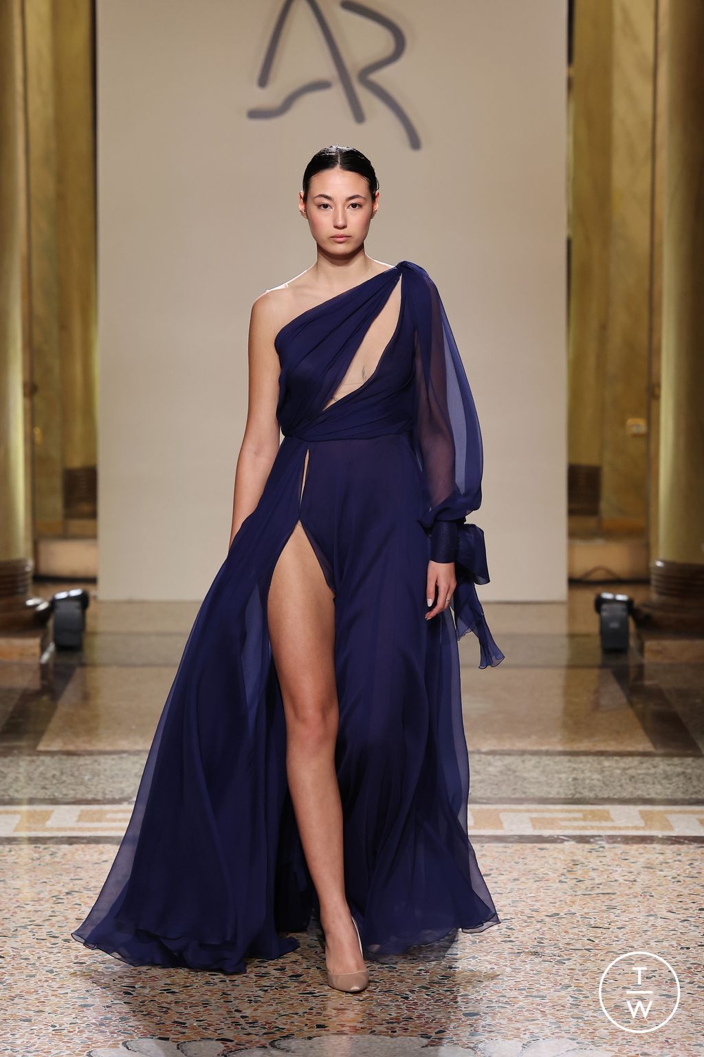Fashion Week Milan Spring/Summer 2024 look 4 from the Antonio Riva collection 女装