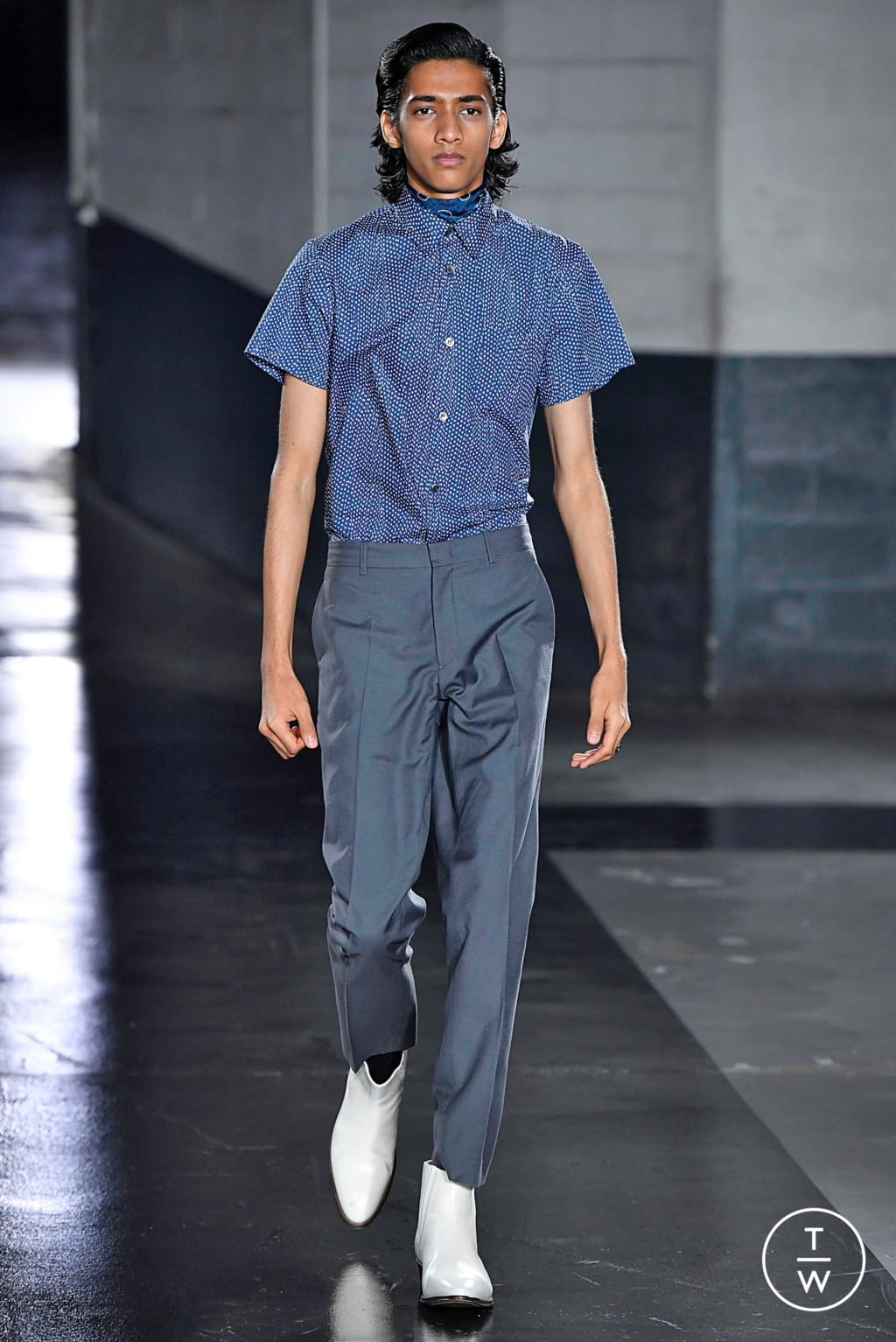 Fashion Week Paris Spring/Summer 2019 look 5 from the Apc collection womenswear