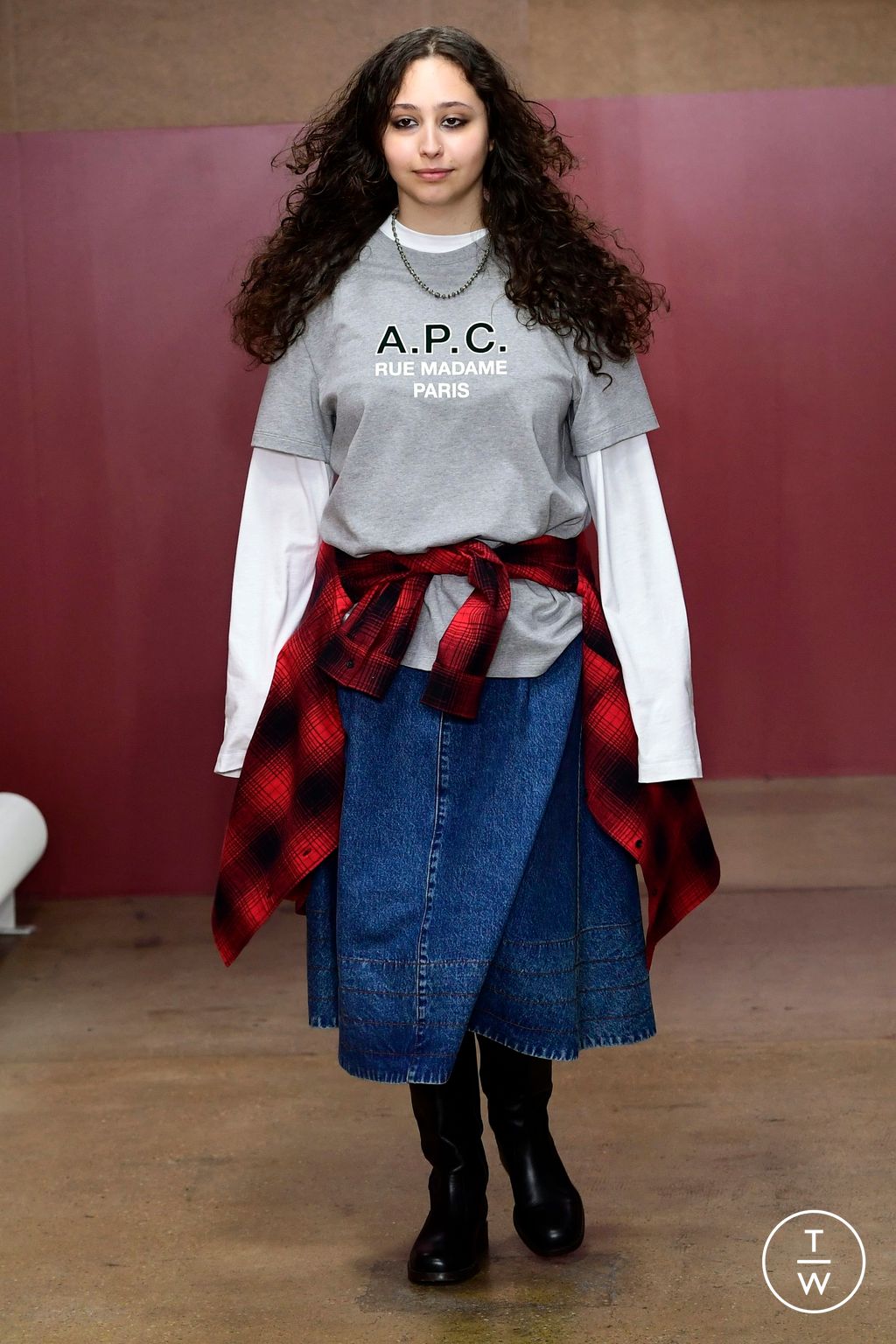 Fashion Week Paris Fall/Winter 2023 look 31 from the Apc collection 女装