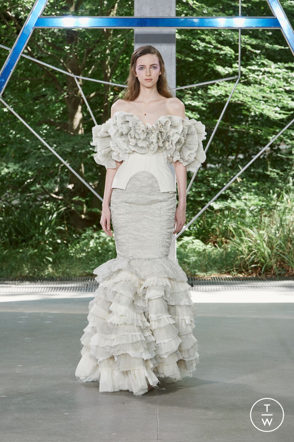 Fashion Week Paris Fall/Winter 2025 look 9 from the ArdAzAei collection 高级定制