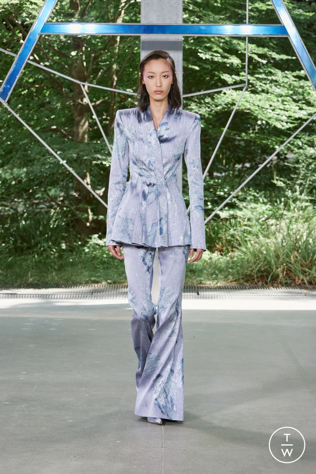 Fashion Week Paris Fall/Winter 2025 look 20 de la collection ArdAzAei couture