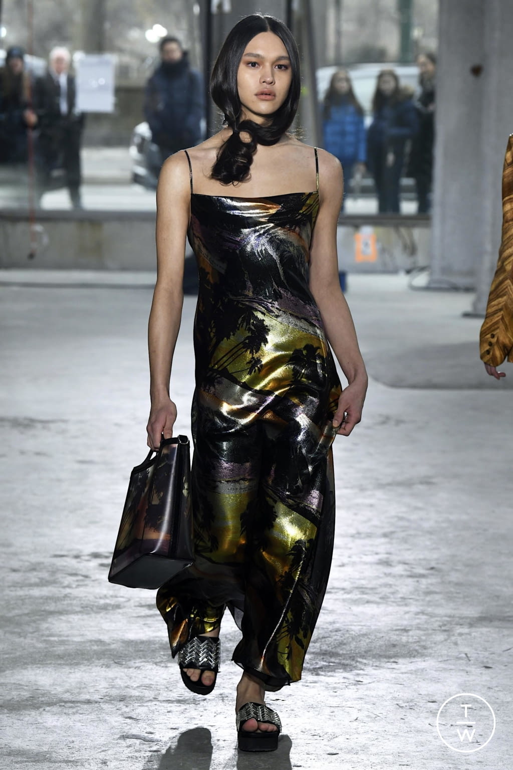 Fashion Week New York Fall/Winter 2020 look 10 from the Area collection 女装