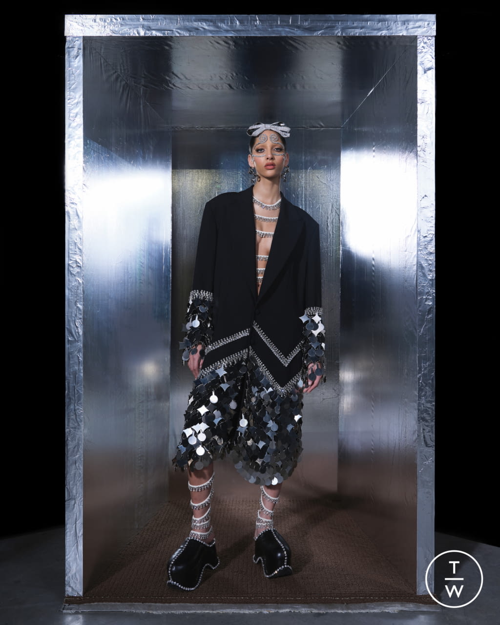 Fashion Week Paris Spring/Summer 2021 look 2 from the Area collection 高级定制