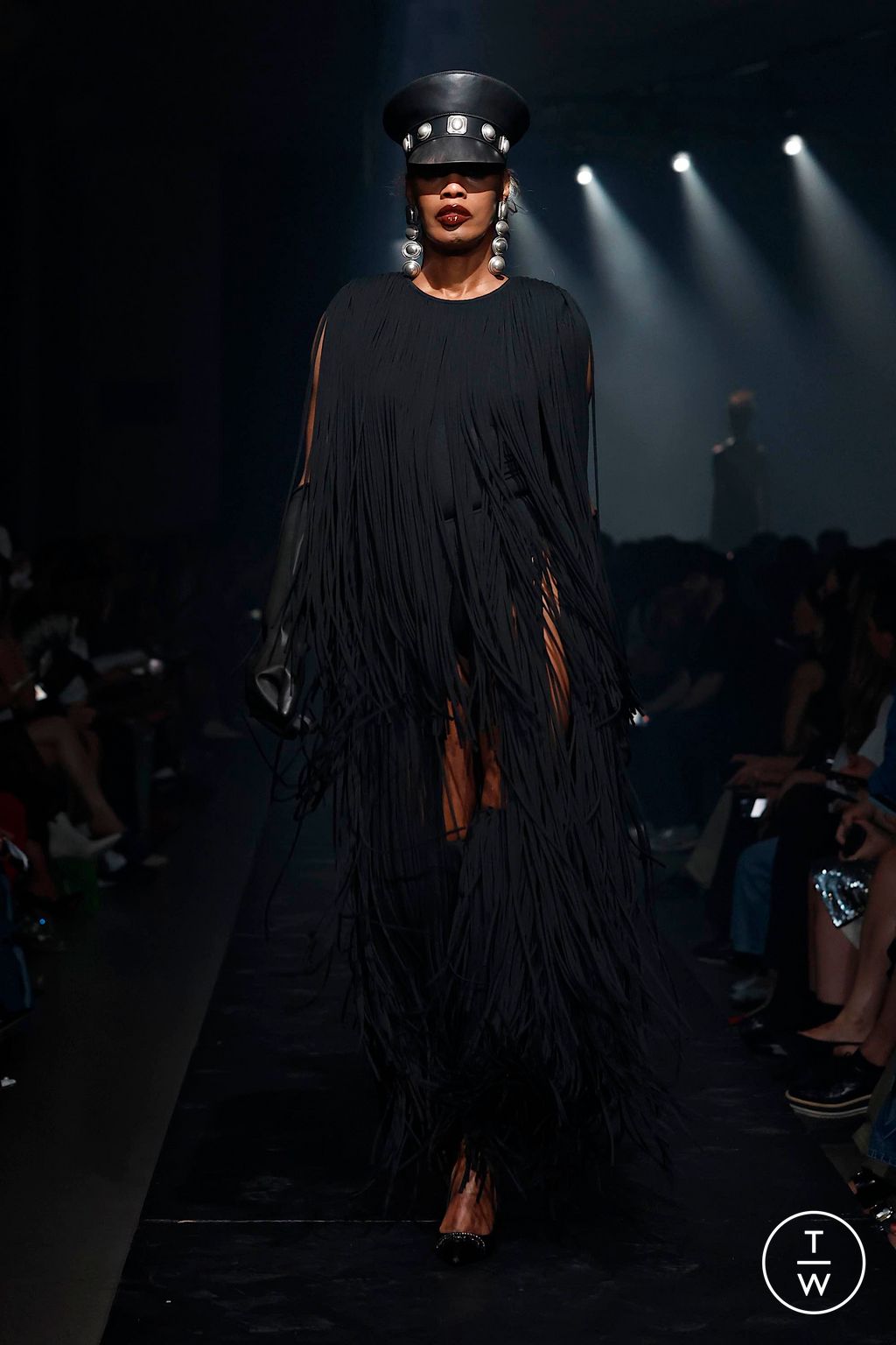 Fashion Week New York Fall/Winter 2024 look 36 from the Area collection 女装