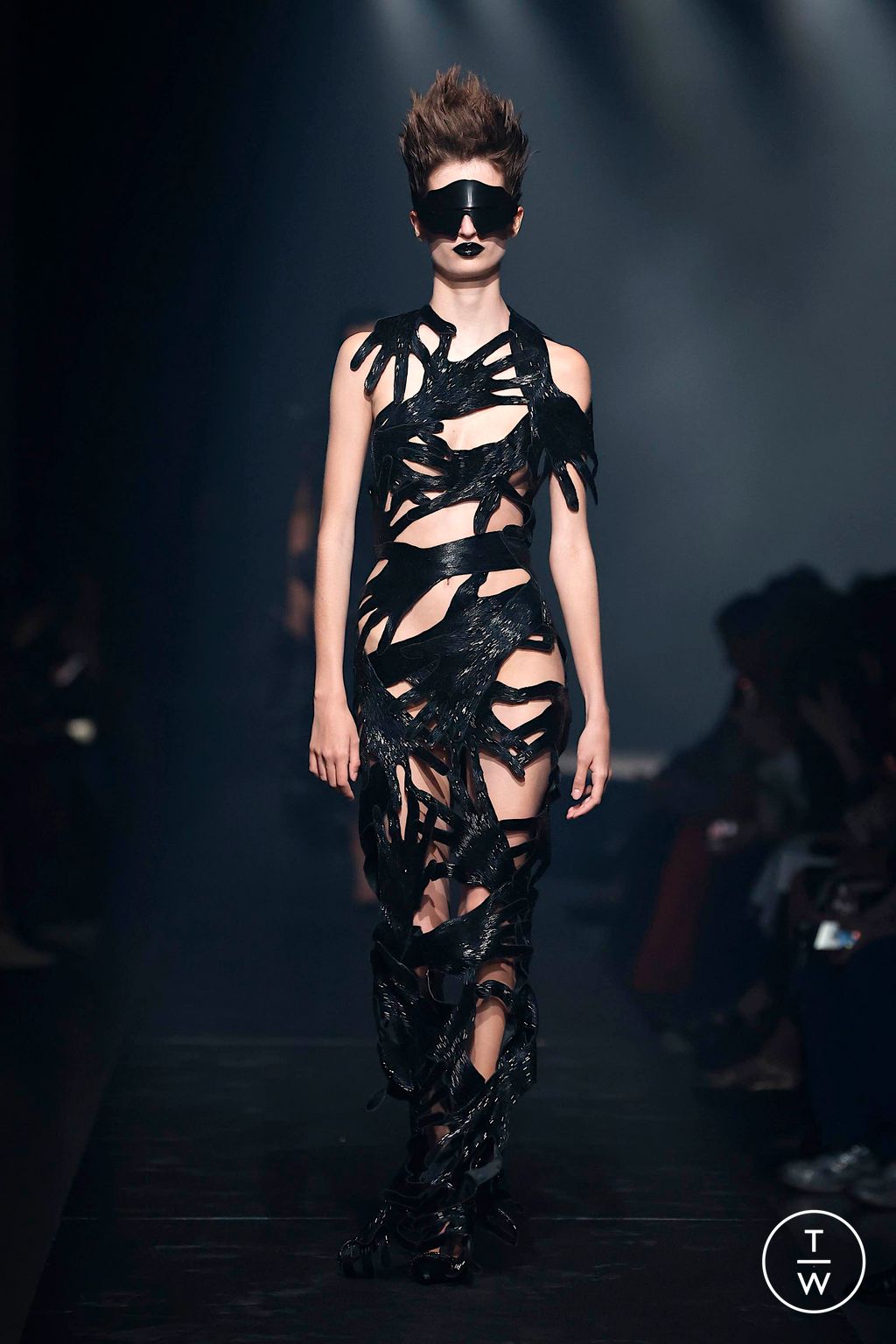 Fashion Week New York Fall/Winter 2024 look 38 from the Area collection womenswear