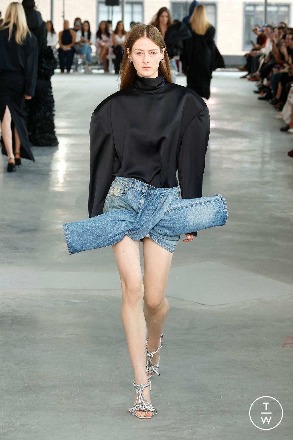 Fashion Week New York Spring/Summer 2026 look 22 from the Area collection womenswear