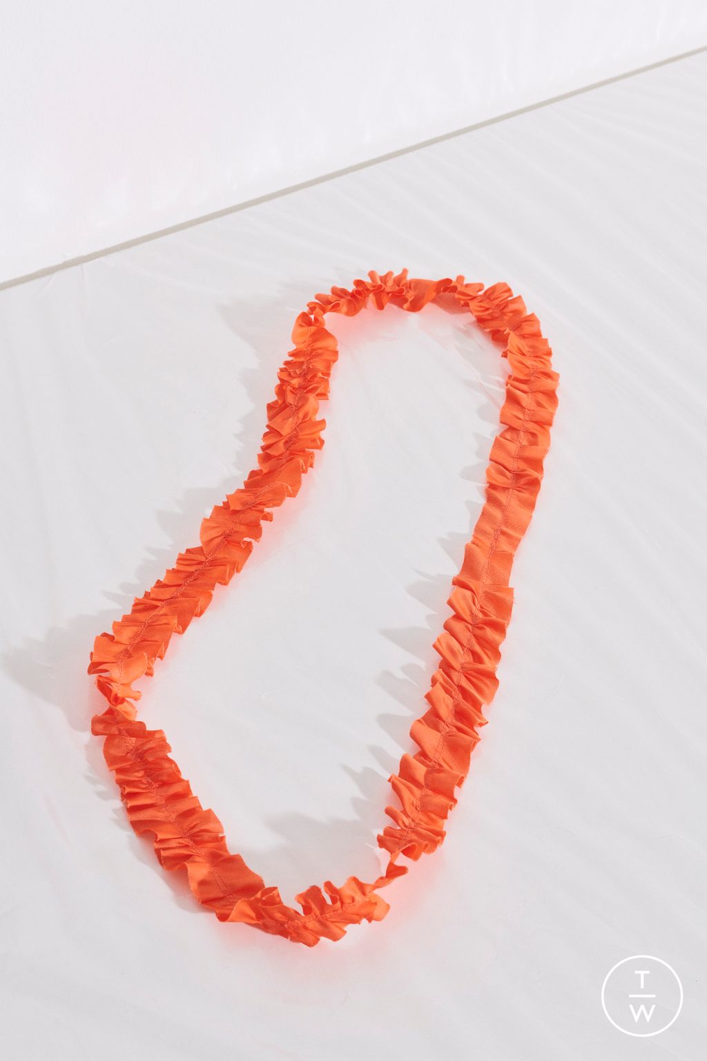 Fashion Week Paris Spring/Summer 2023 look 7 de la collection Christian Wijnants womenswear accessories