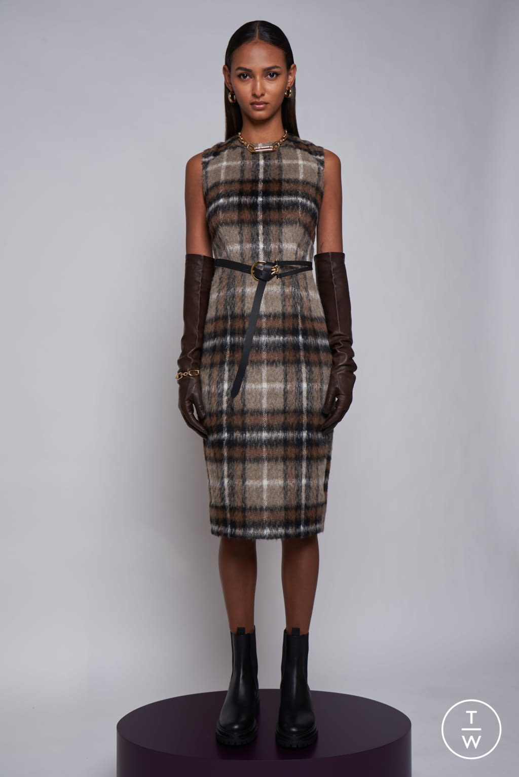 Fashion Week New York Fall/Winter 2021 look 2 de la collection Arias womenswear
