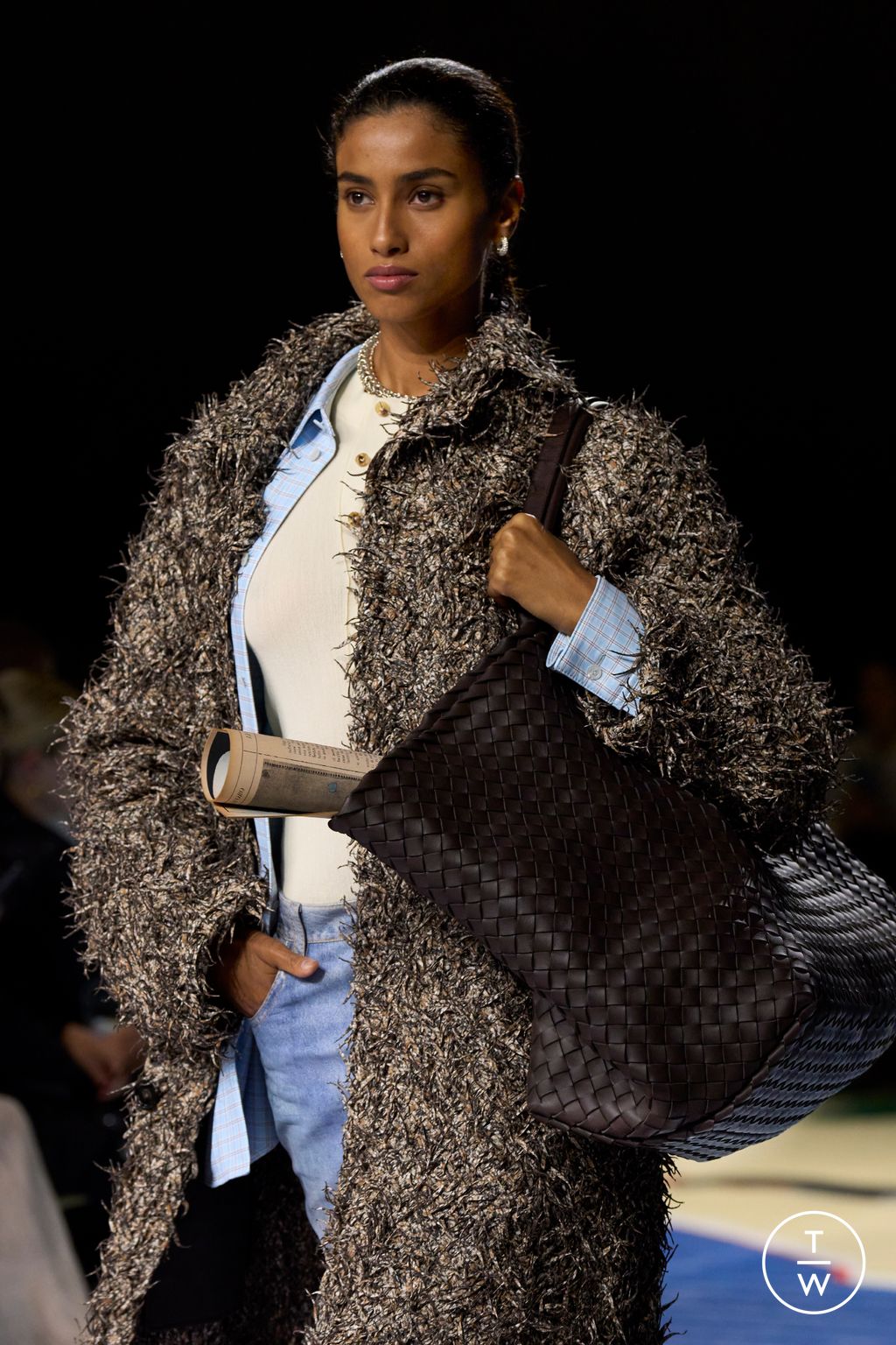 Fashion Week Milan Spring/Summer 2024 look 7 from the Bottega Veneta collection womenswear accessories