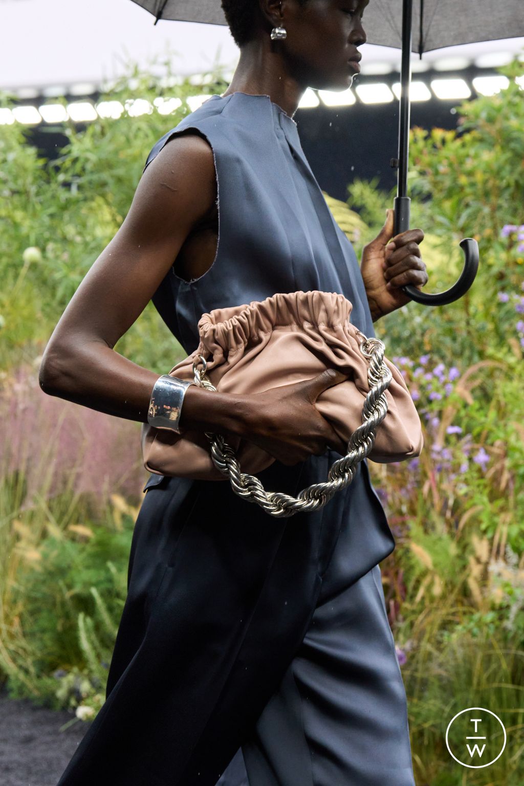 Fashion Week Milan Spring/Summer 2023 look 38 from the Jil Sander collection womenswear accessories