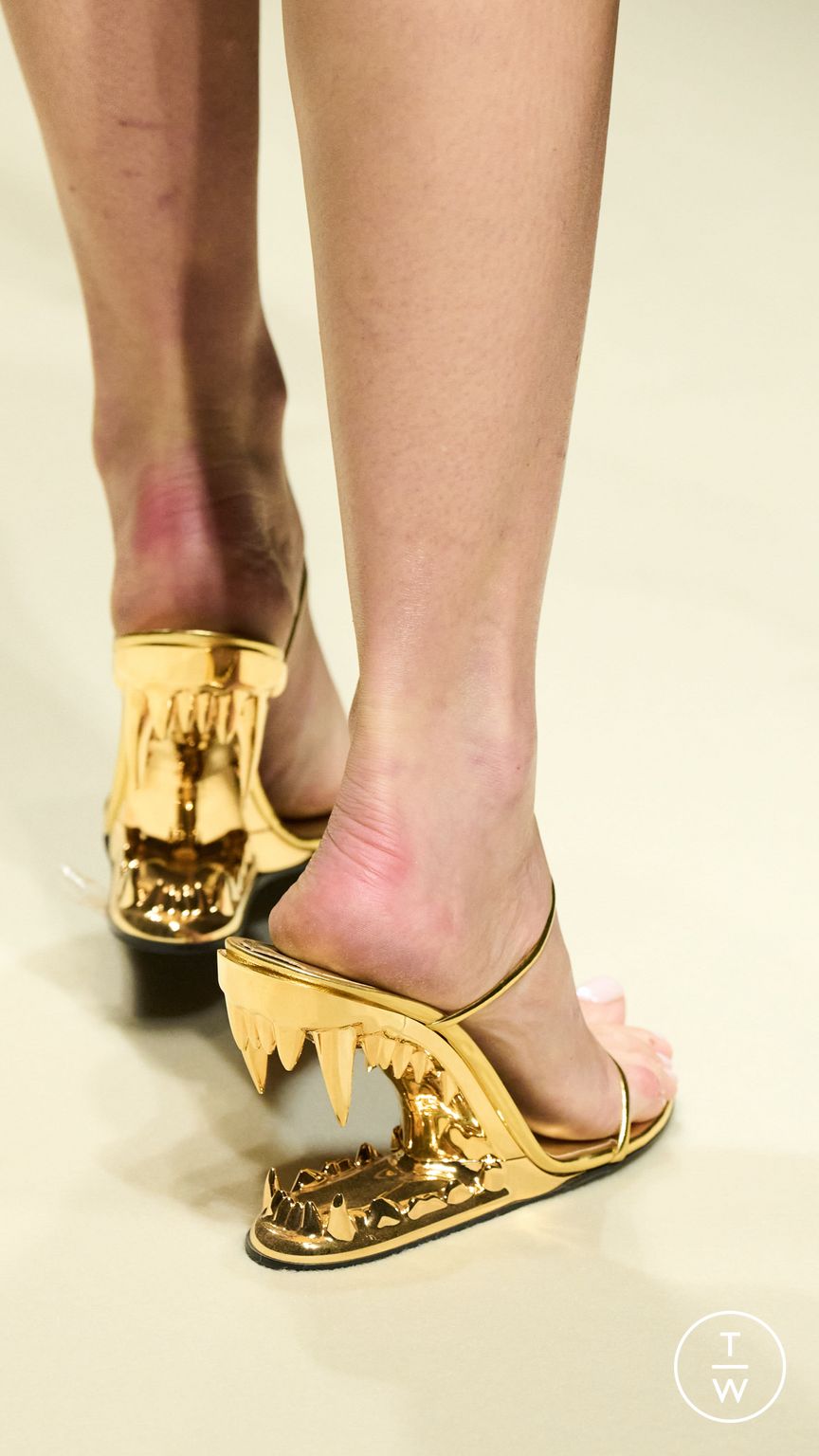 Fashion Week Milan Spring/Summer 2023 look 1 de la collection GCDS womenswear accessories