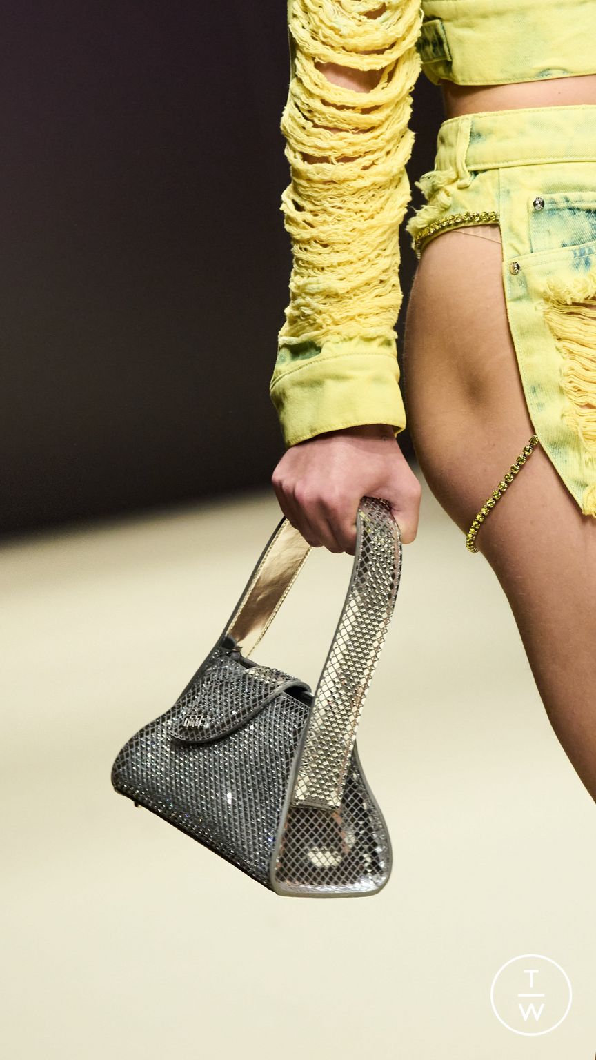Fashion Week Milan Spring/Summer 2023 look 23 de la collection GCDS womenswear accessories