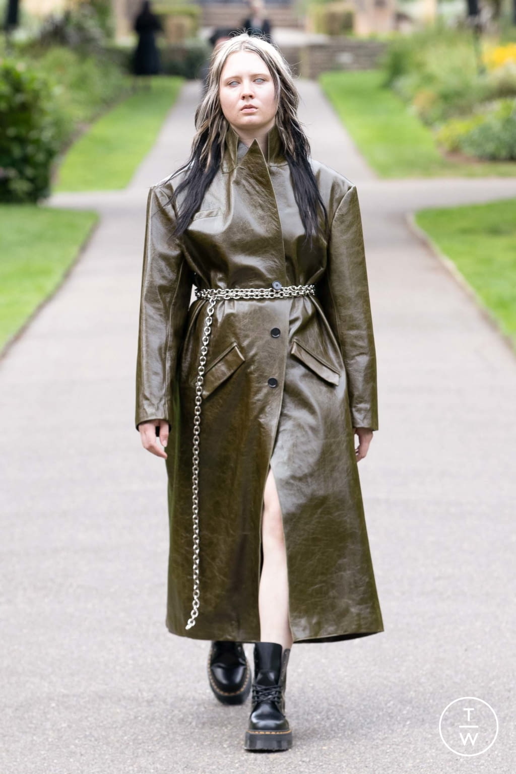 Fashion Week London Spring/Summer 2021 look 31 from the Art School collection womenswear