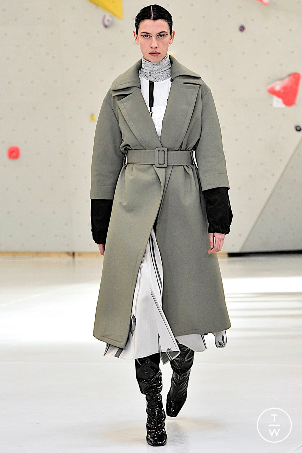 Fashion Week Milan Fall/Winter 2019 look 1 from the Arthur Arbesser collection womenswear