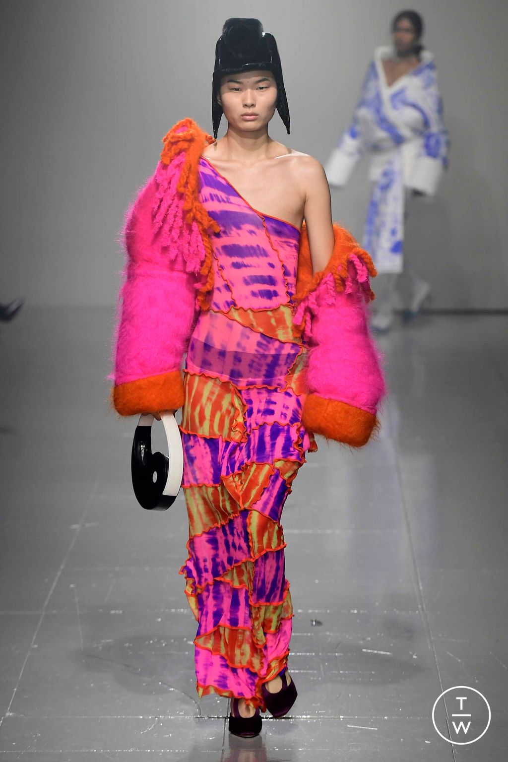 Fashion Week London Fall/Winter 2023 look 14 from the Asai collection 女装