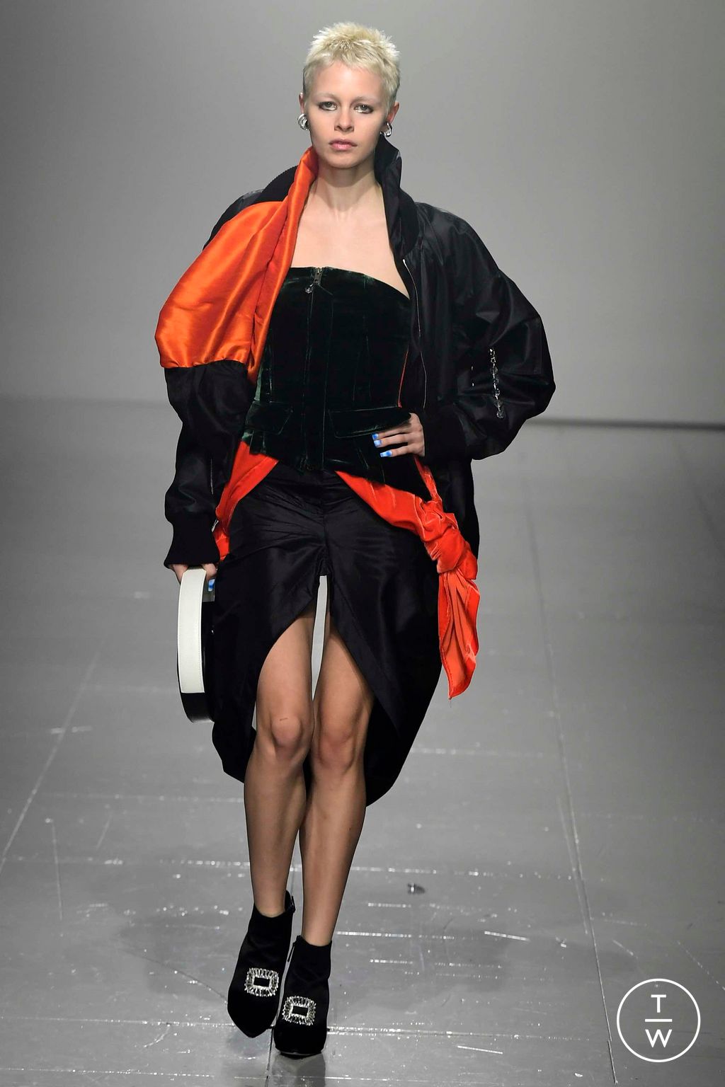 Fashion Week London Fall/Winter 2023 look 20 from the Asai collection womenswear