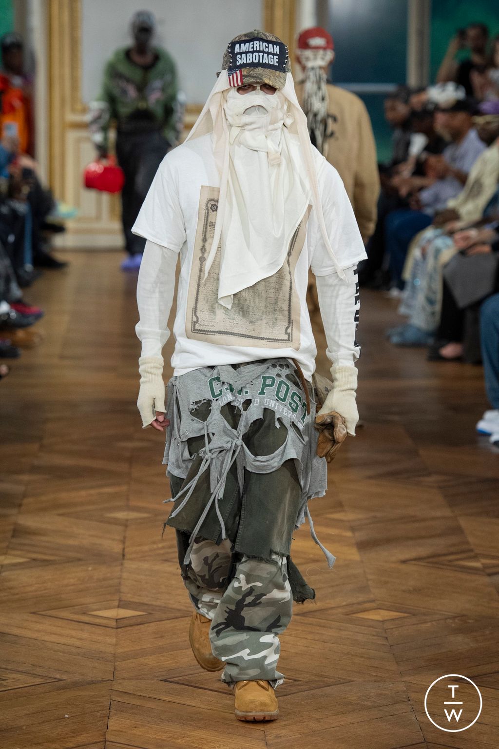 Fashion Week Paris Spring-Summer 2025 look 19 from the AWGE collection menswear
