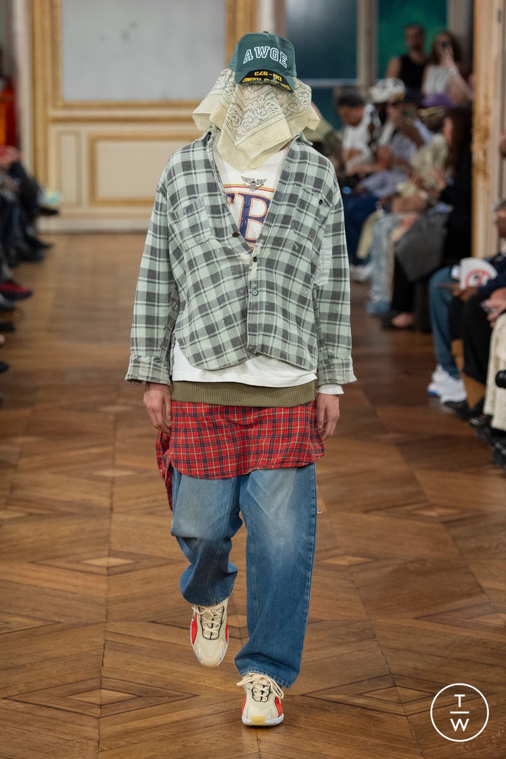 Fashion Week Paris Spring-Summer 2025 look 28 from the AWGE collection menswear