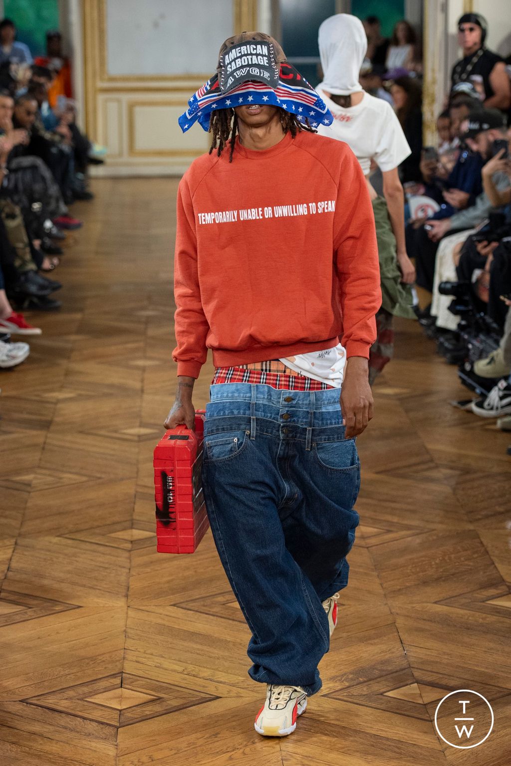 Fashion Week Paris Spring-Summer 2025 look 32 from the AWGE collection menswear