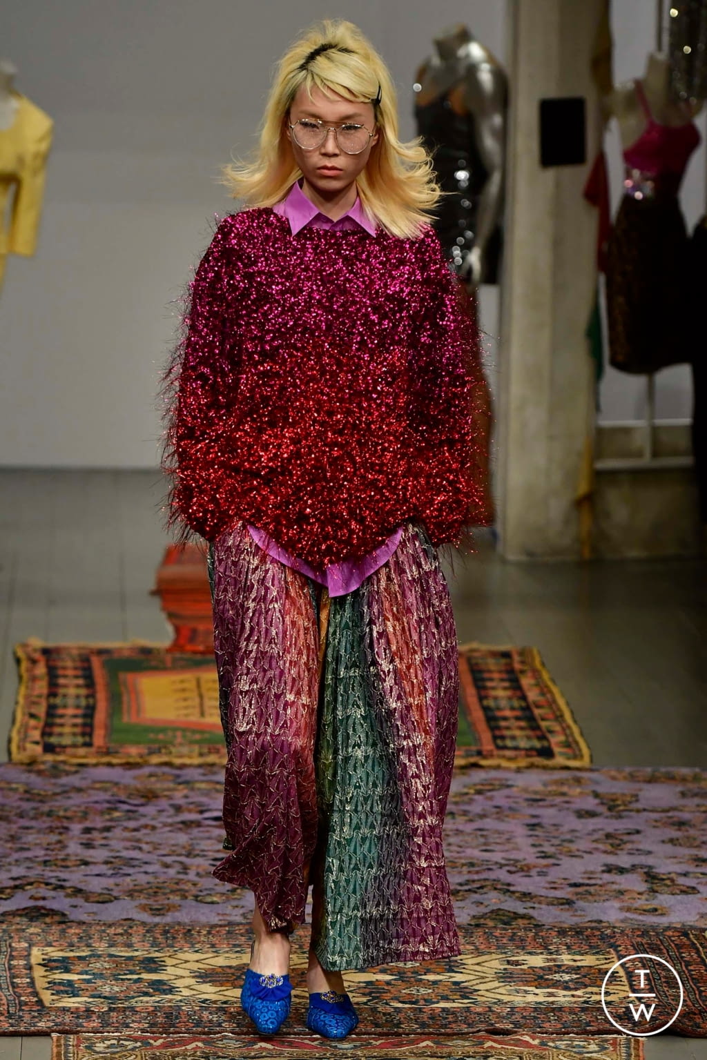 Fashion Week London Fall/Winter 2018 look 9 from the Ashish collection 女装
