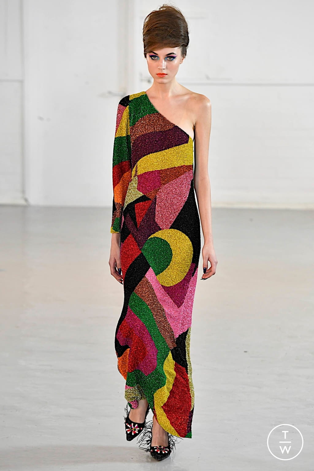 Fashion Week London Fall/Winter 2020 look 3 from the Ashish collection womenswear