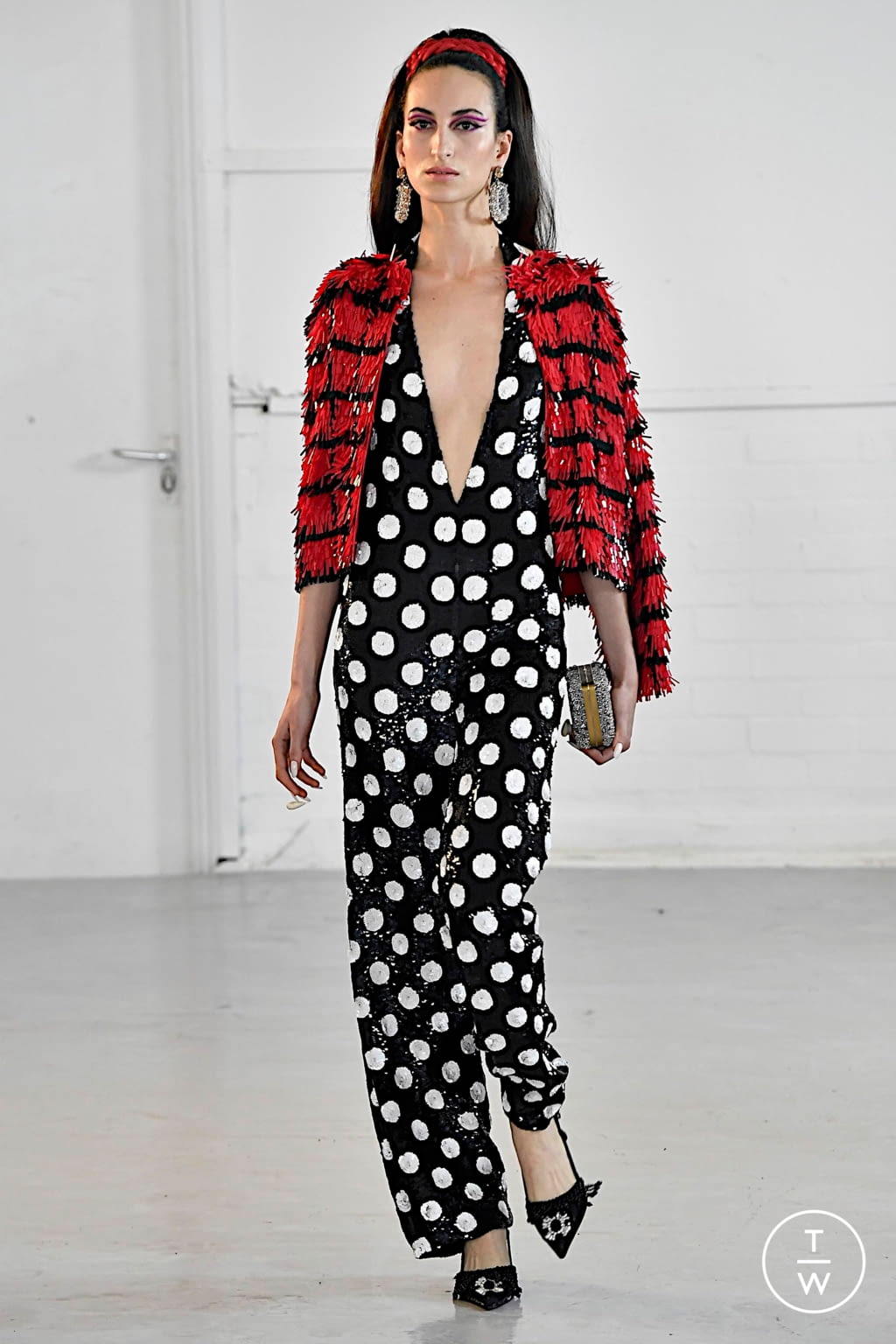 Fashion Week London Fall/Winter 2020 look 10 from the Ashish collection womenswear