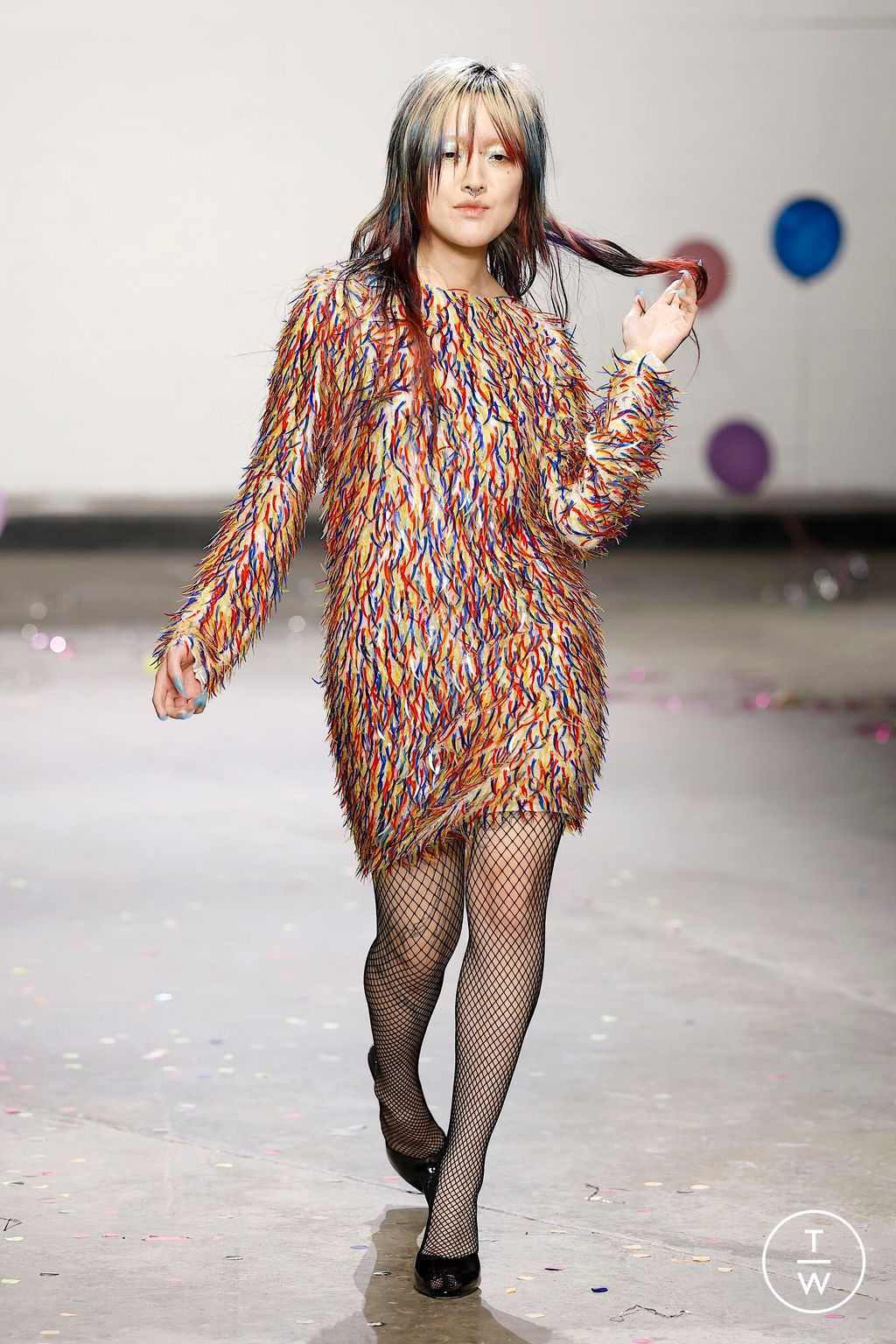 Fashion Week London Fall/Winter 2025 look 13 from the Ashish collection womenswear