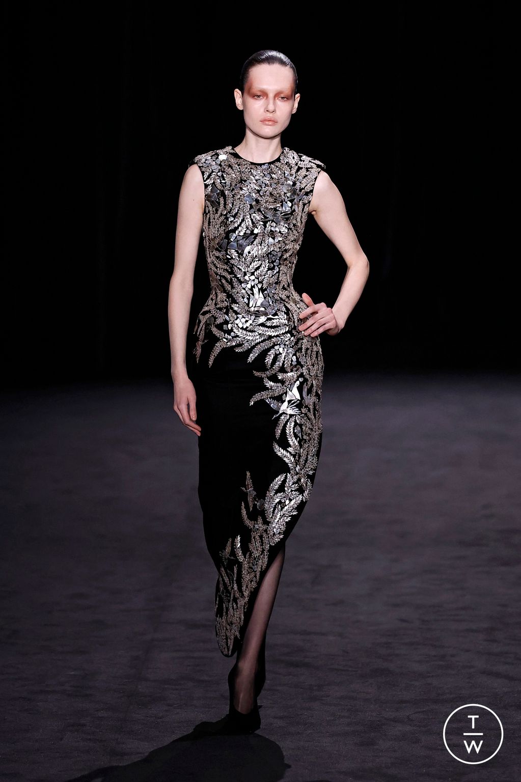 Fashion Week Paris Spring-Summer 2025 look 12 from the Ashi Studio collection couture