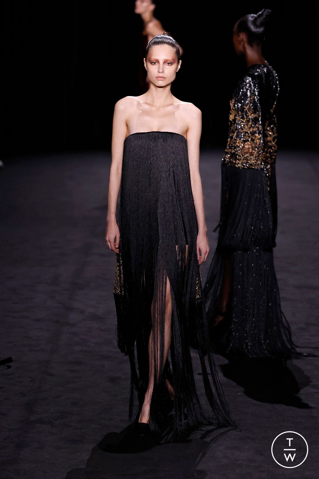 Fashion Week Paris Spring-Summer 2025 look 16 from the Ashi Studio collection couture