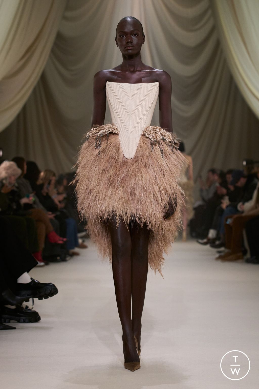 Fashion Week Paris Spring/Summer 2026 look 8 from the Ashi Studio collection couture