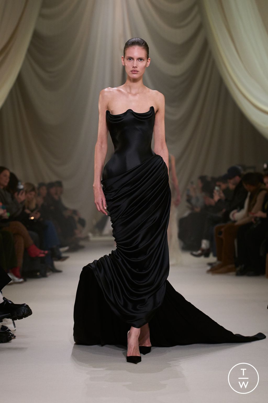 Fashion Week Paris Spring/Summer 2026 look 18 from the Ashi Studio collection couture