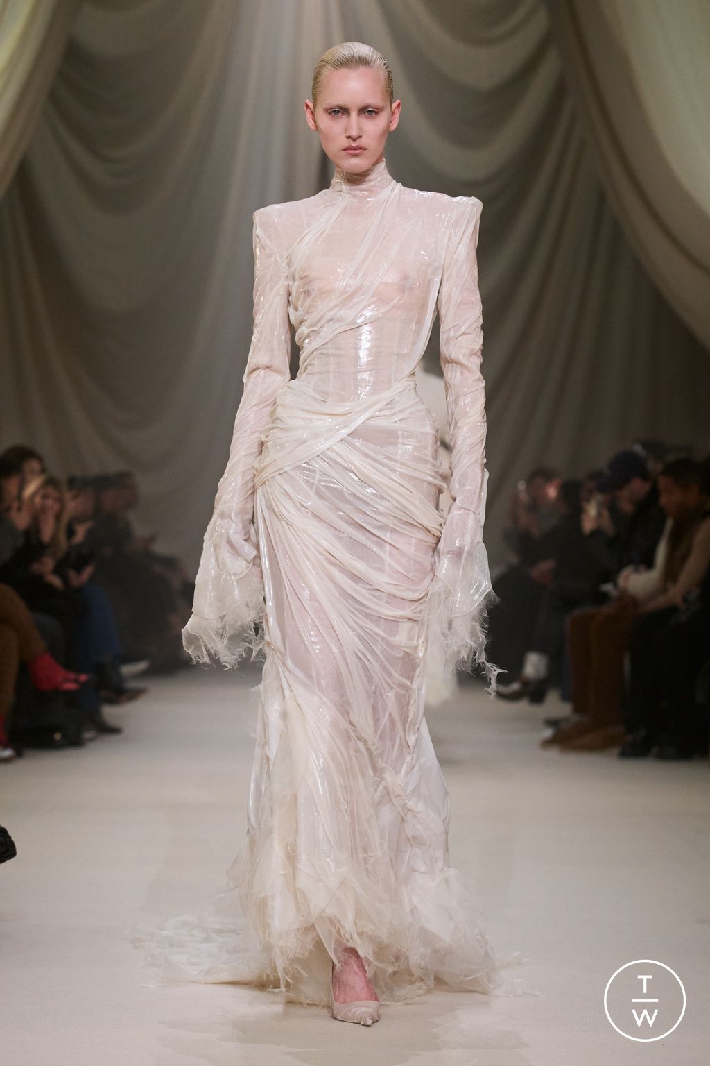 Fashion Week Paris Spring/Summer 2026 look 20 from the Ashi Studio collection couture