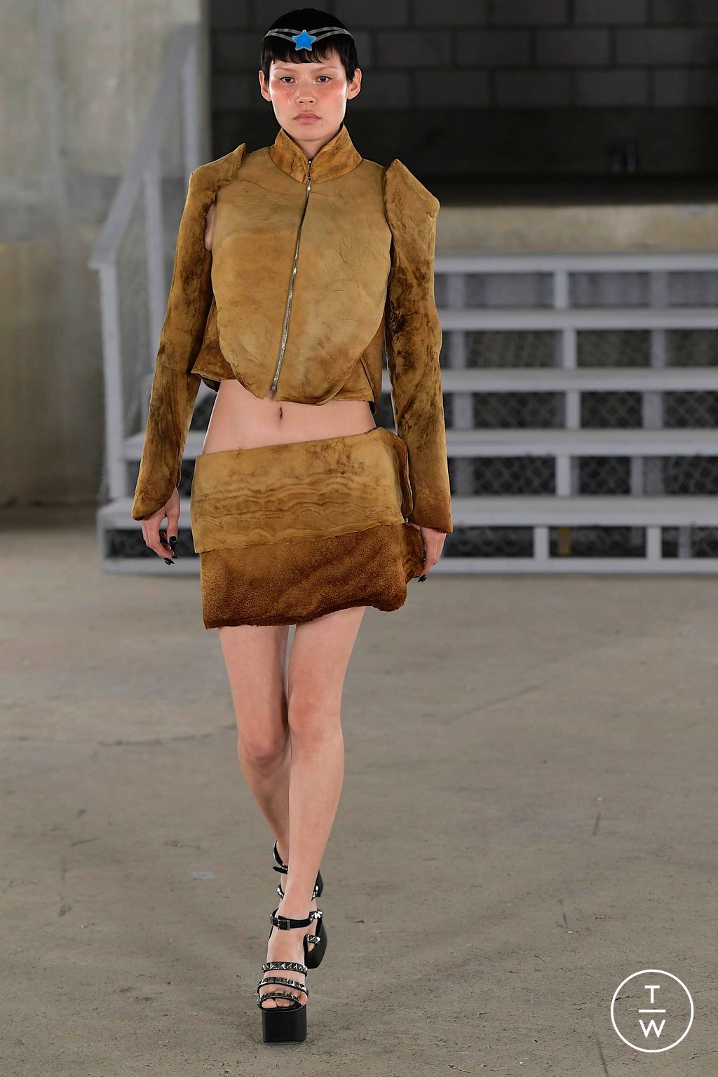 Fashion Week London Spring/Summer 2024 look 4 de la collection Ashley Williams womenswear