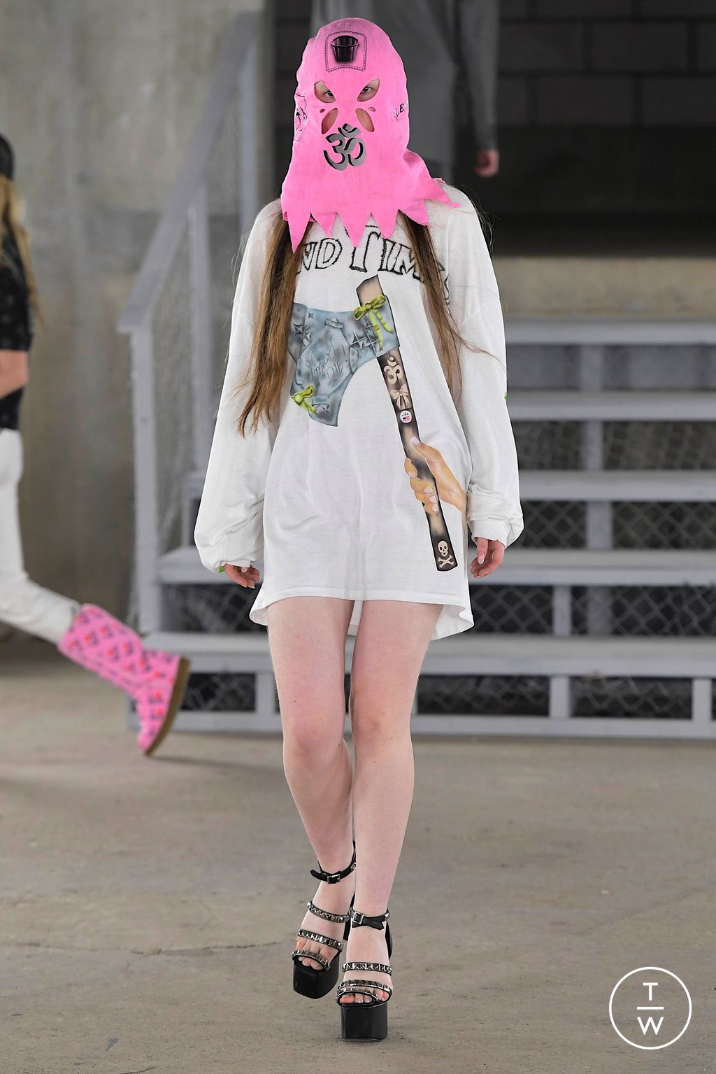 Fashion Week London Spring/Summer 2024 look 36 from the Ashley Williams collection 女装