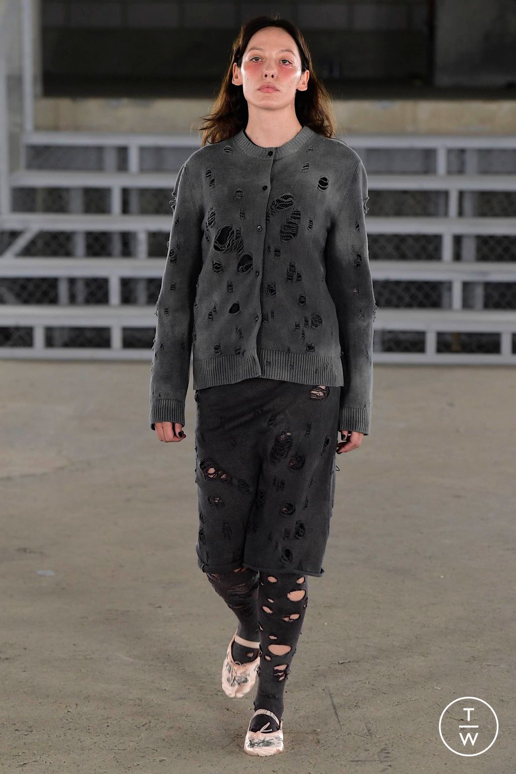 Fashion Week London Spring/Summer 2024 look 52 from the Ashley Williams collection womenswear