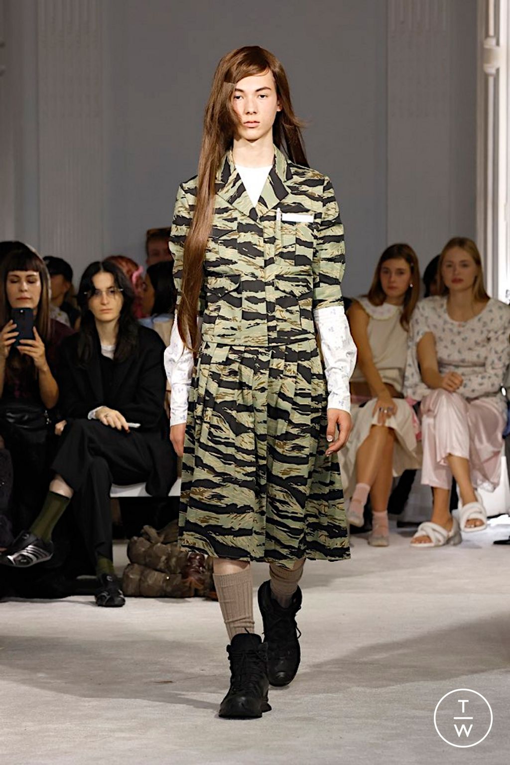 Fashion Week London Spring/Summer 2026 look 24 from the Ashley Williams collection womenswear