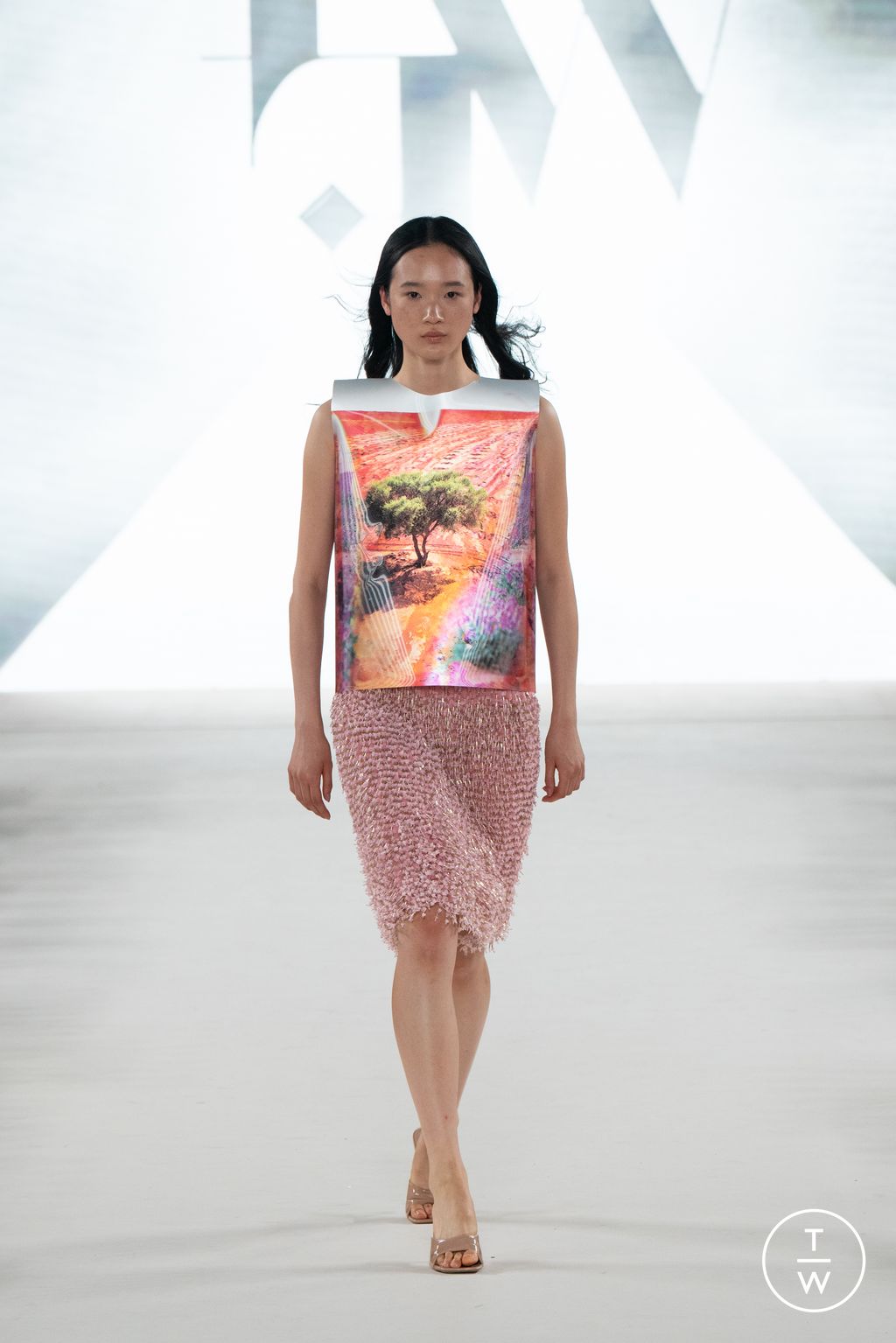 Fashion Week Paris Spring/Summer 2025 look 12 from the Kaf by Kaf - Saudi 100 collection womenswear