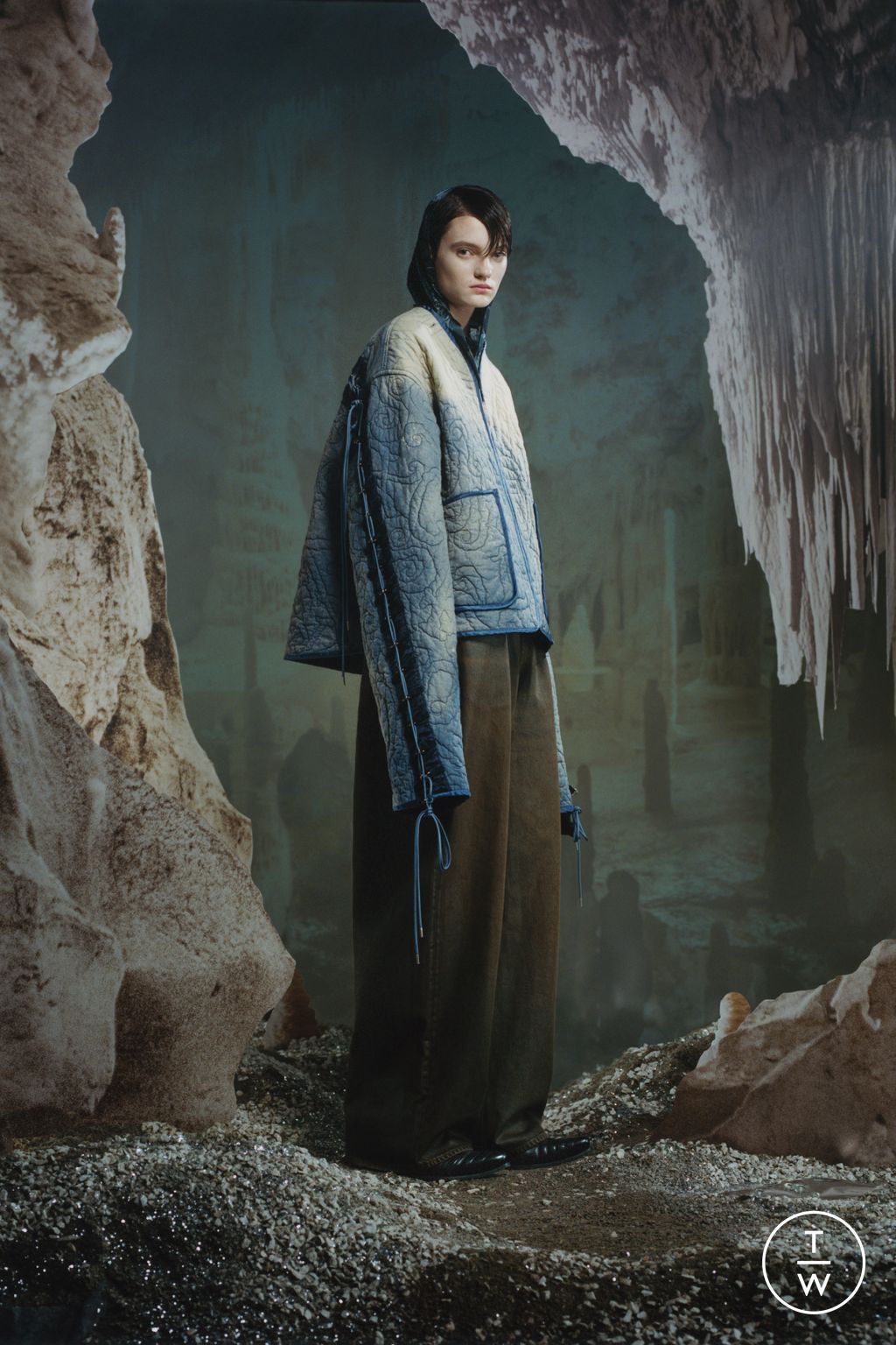 Fashion Week Paris Fall/Winter 2023 look 12 from the Acne Studios collection 男装