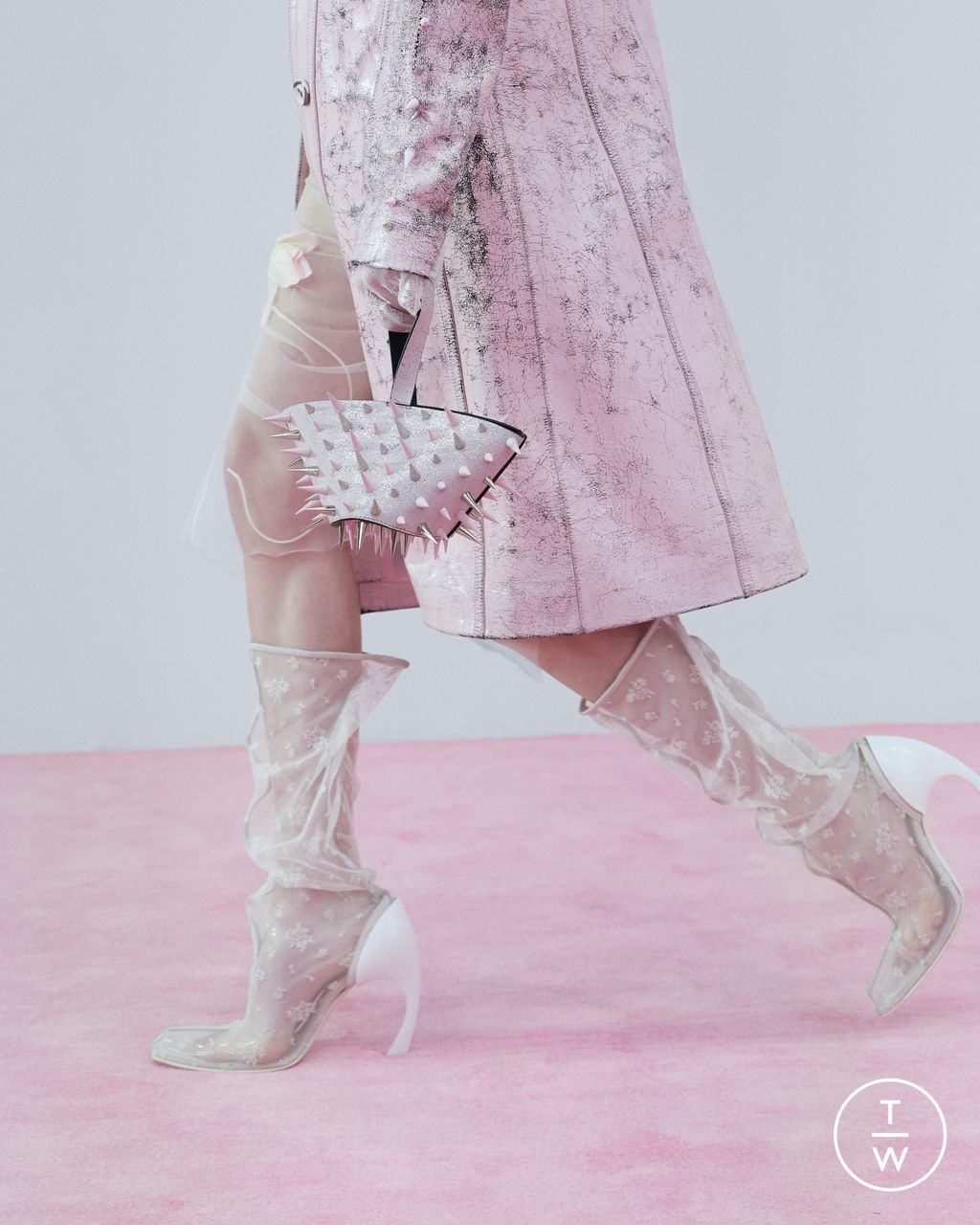 Fashion Week Paris Spring/Summer 2023 look 1 from the Acne Studios collection womenswear accessories