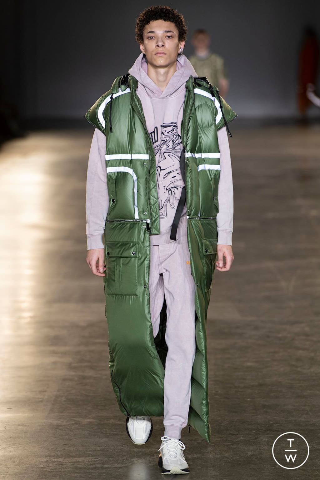 Fashion Week London Fall/Winter 2020 look 15 from the Astrid Andersen collection menswear