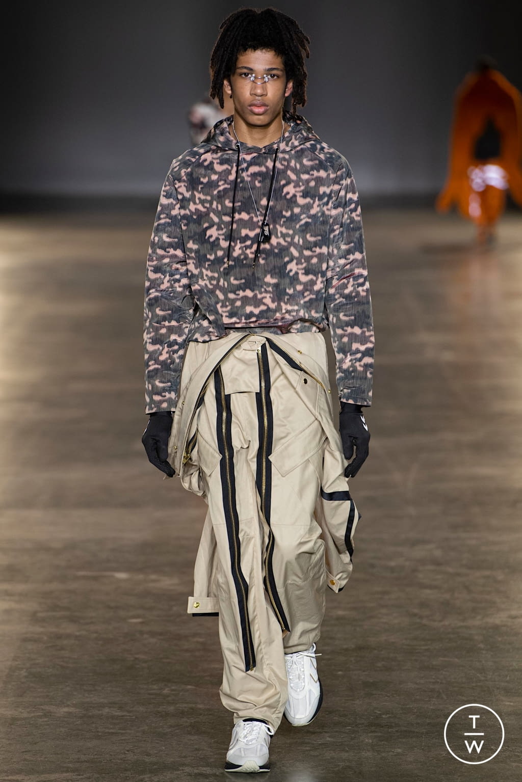 Fashion Week London Fall/Winter 2020 look 19 from the Astrid Andersen collection menswear
