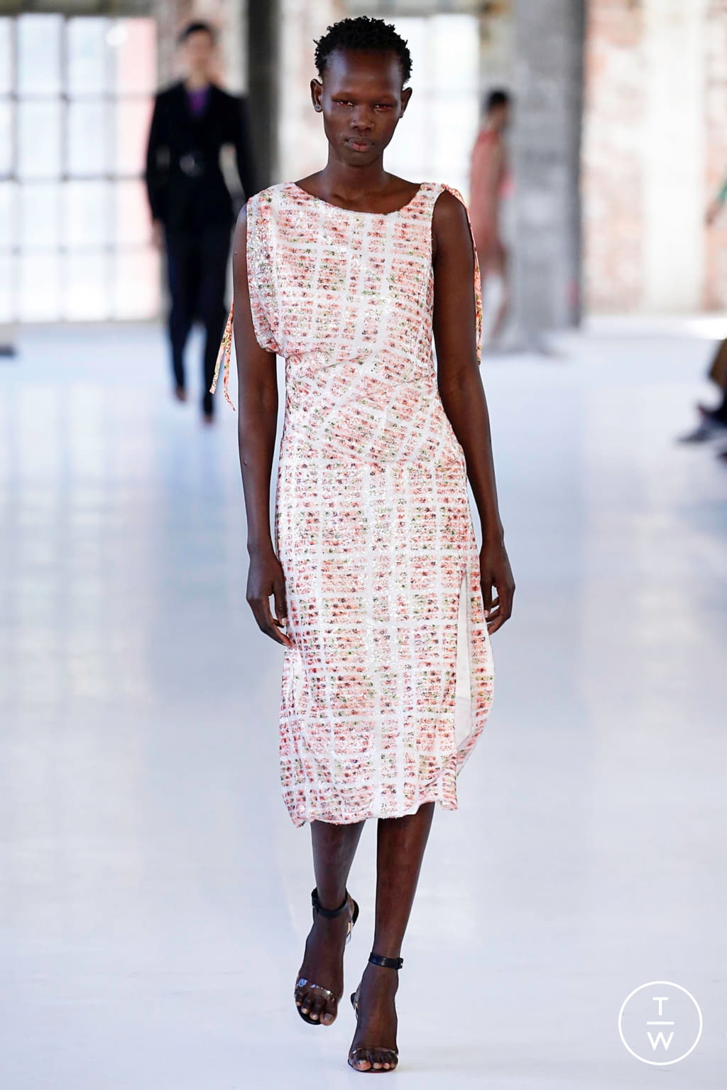 Fashion Week Paris Spring/Summer 2019 look 22 de la collection Atlein womenswear